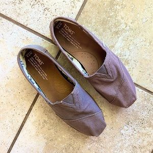 TOMS Alpergata Canvas in color ‘Ash’